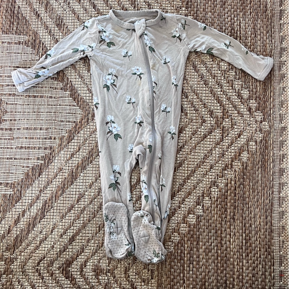 Kyte Baby zippered footie pajamas